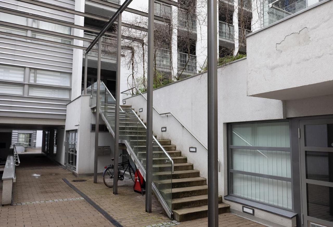 Poista 2Ndhomes Modern 1Br Home With Balcony By The Central Station Helsingfors Eksteriør bilde